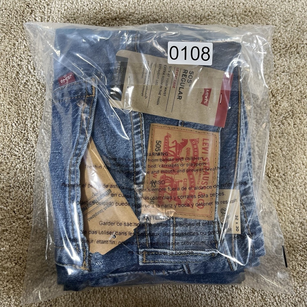 Levi's Men's 505 Jeans Regular Fit Stretch Denim Size 32x30 Medium Wash NWT - Picture 14 of 14